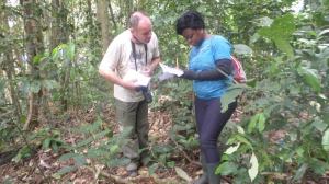 Mike record (left) and ERuDeF Biologist record wildlife data in Tofala